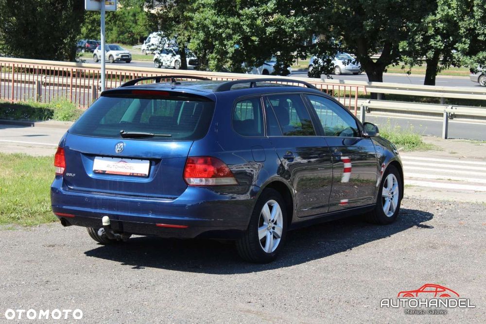 Volkswagen Golf - 6