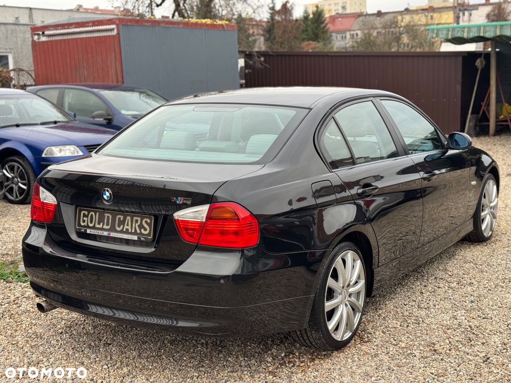 BMW Seria 3 318i Edition Lifestyle - 4