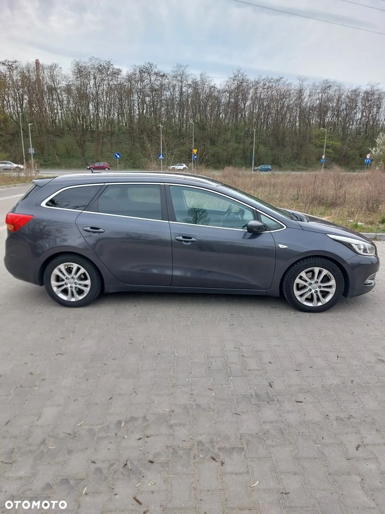 Kia Ceed 1.6 CRDi 128 Platinum Edition - 5