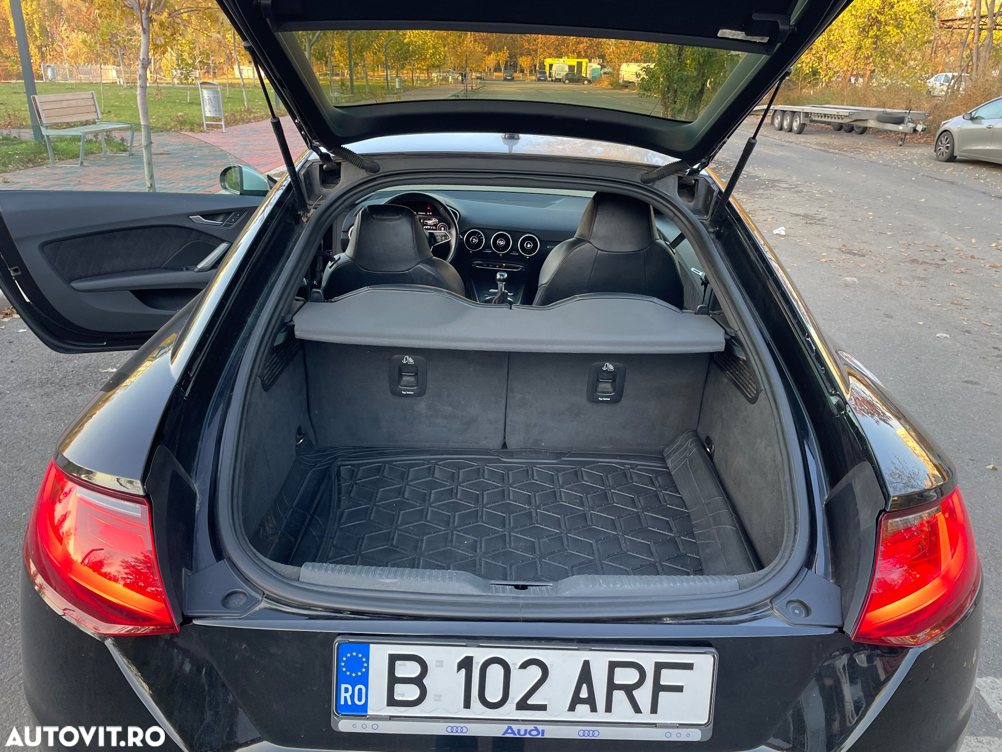 Audi TT Coupe 2.0 TDI ultra - 10