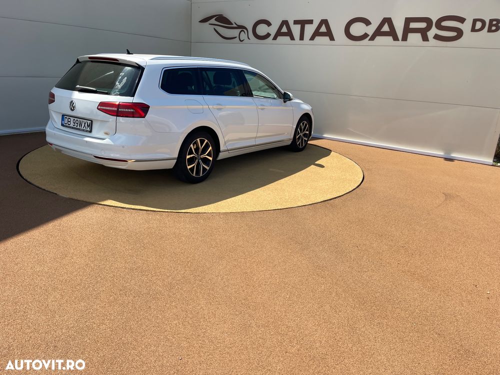 Volkswagen Passat 2.0 TDI DSG Highline - 16