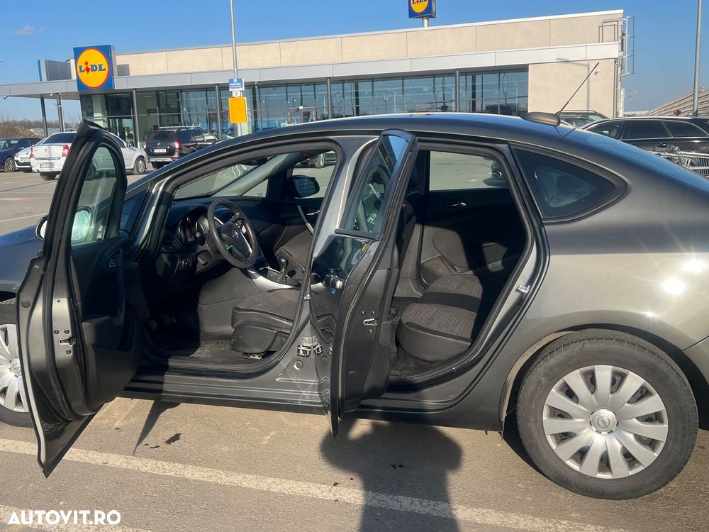 Opel Astra 1.6 TWINPORT ECOTEC Cosmo - 6