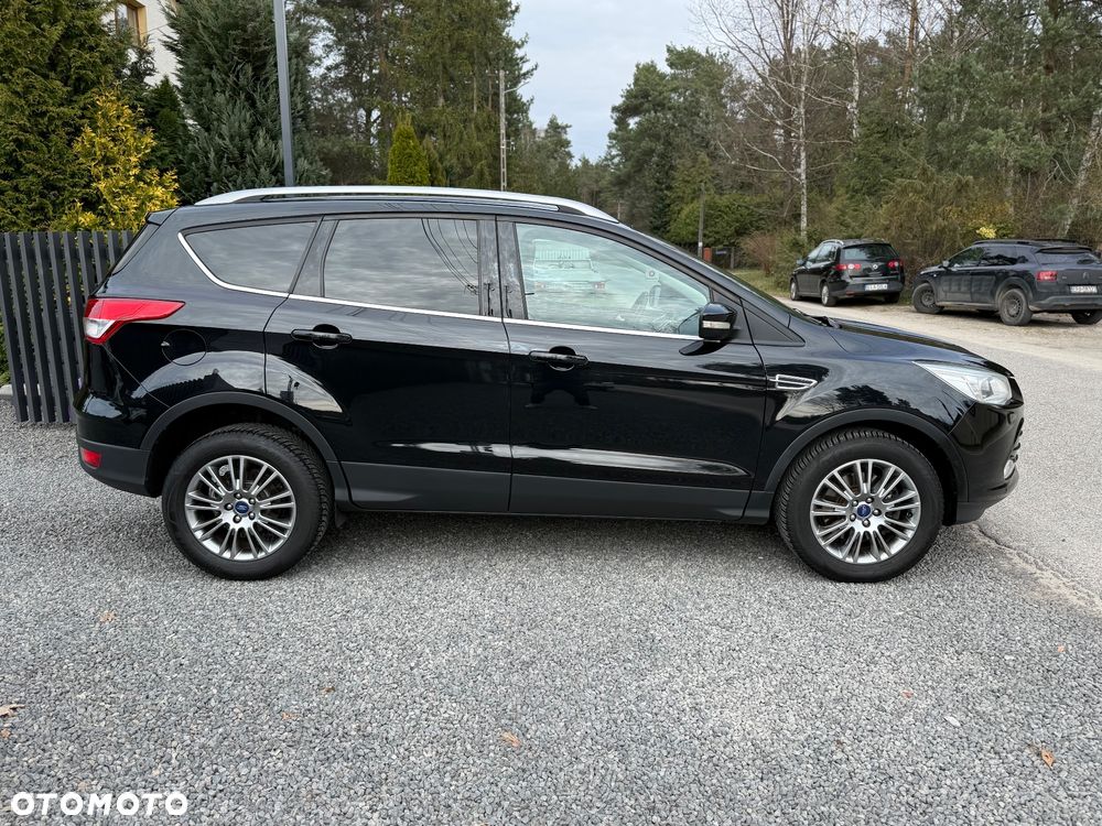 Ford Kuga 2.0 TDCi 2x4 Titanium - 5