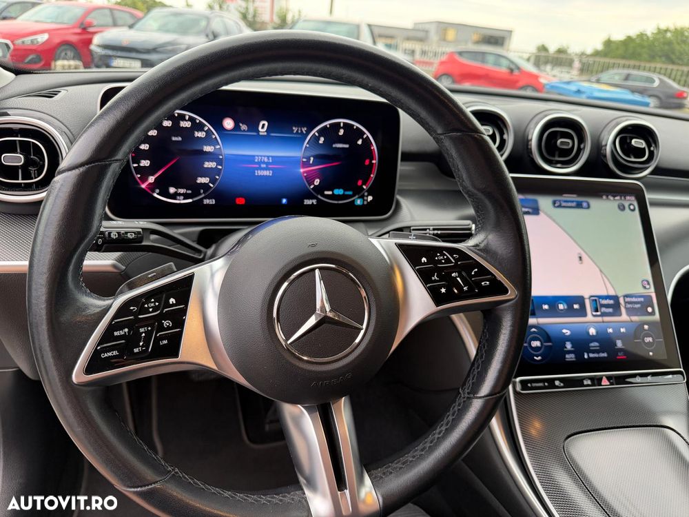 Mercedes-Benz C - 12