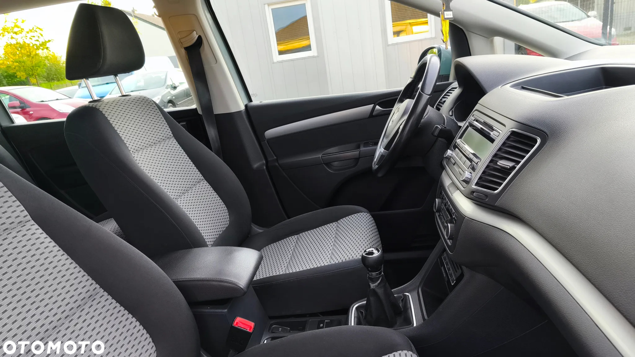 Volkswagen Sharan 2.0 TDI Trendline - 23