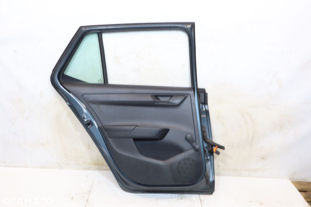 DRZWI LEWY TYŁ SKODA FABIA III LF7Y HB - 2