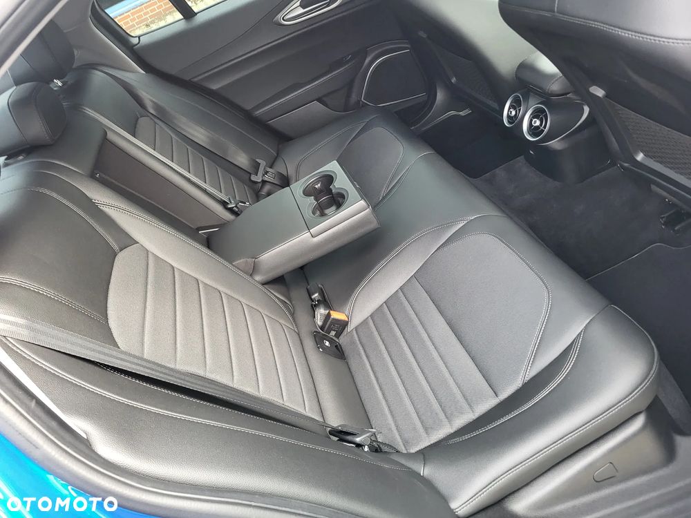 Alfa Romeo Giulia 2.0 Turbo Sprint - 15