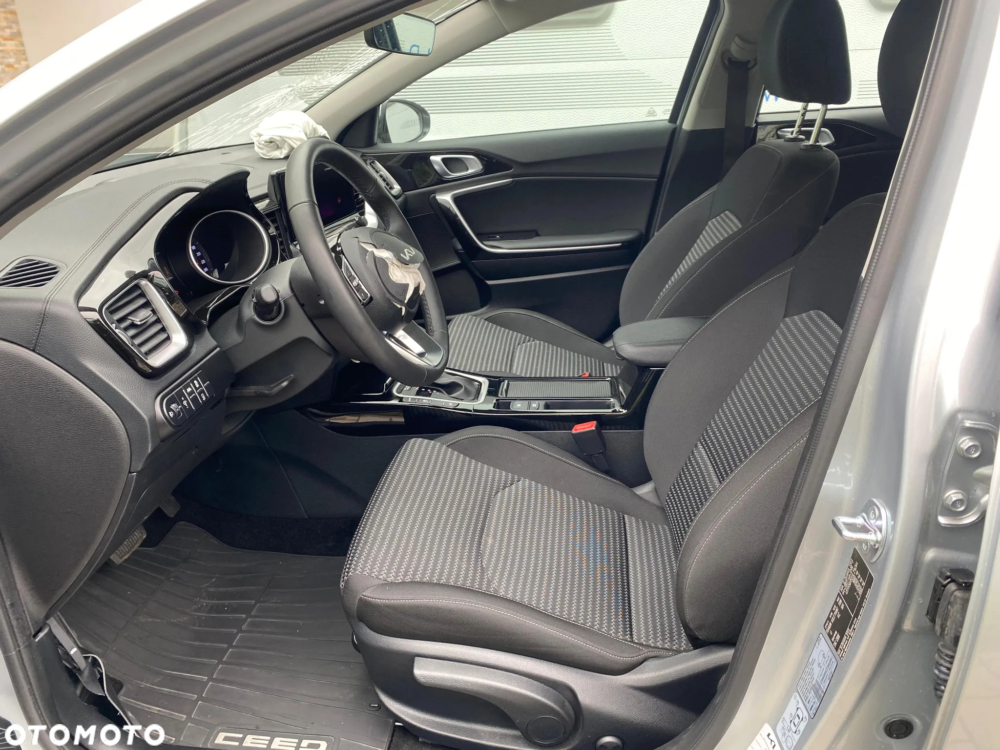 Kia Ceed 1.5 T-GDI DCT7 OPF Vision - 20