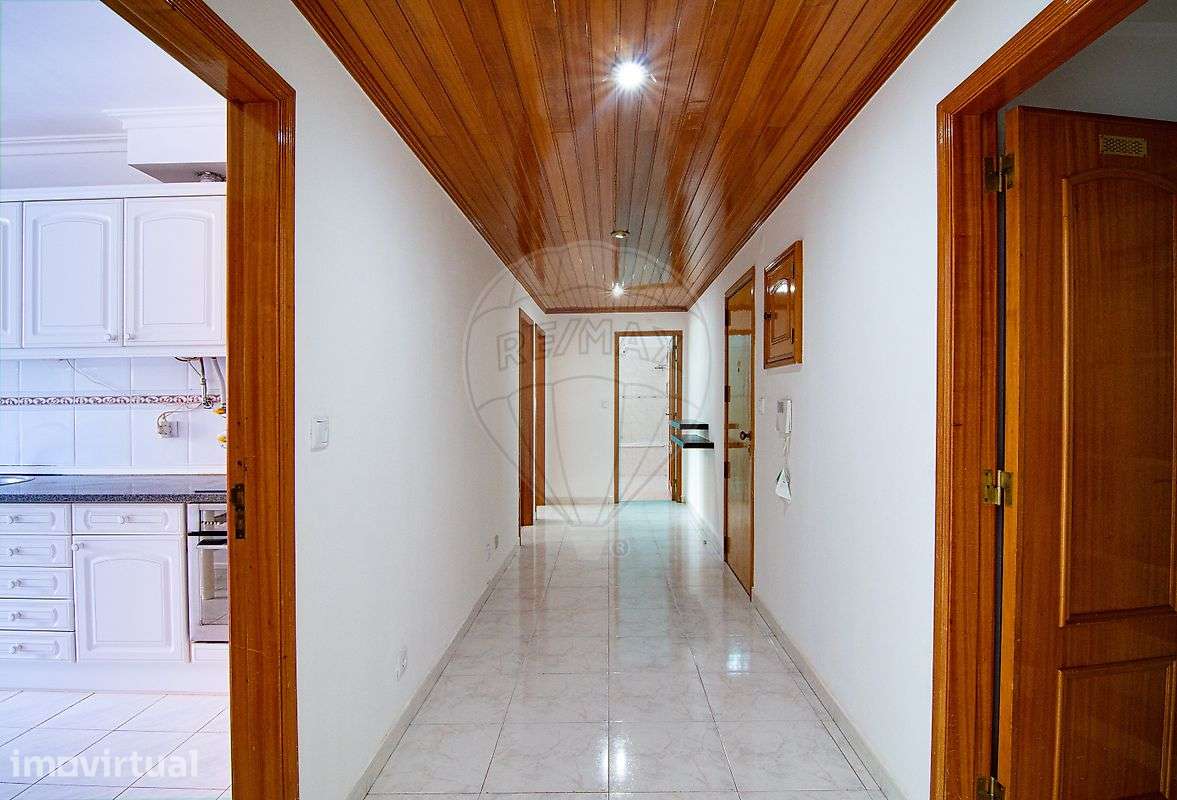 Apartamento T2 em Oeiras