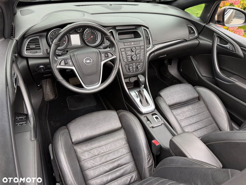 Opel Cascada - 22