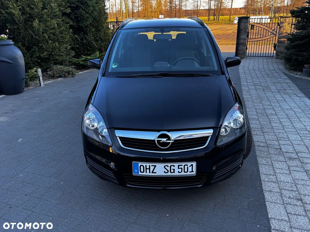 Opel Zafira - 10