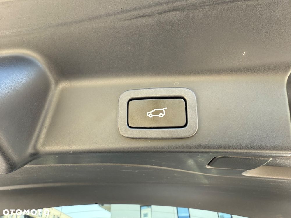 Jaguar F-Pace 2.0 i4D AWD R-Sport - 19