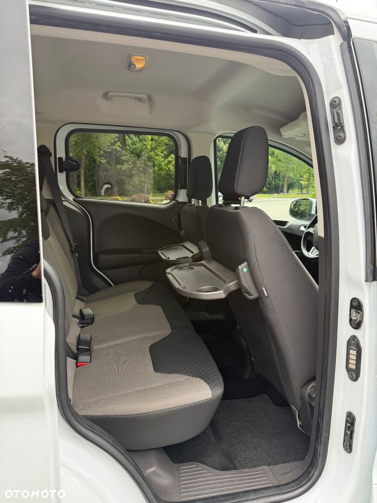 Ford Tourneo Courier 1.5 TDCi Trend - 18