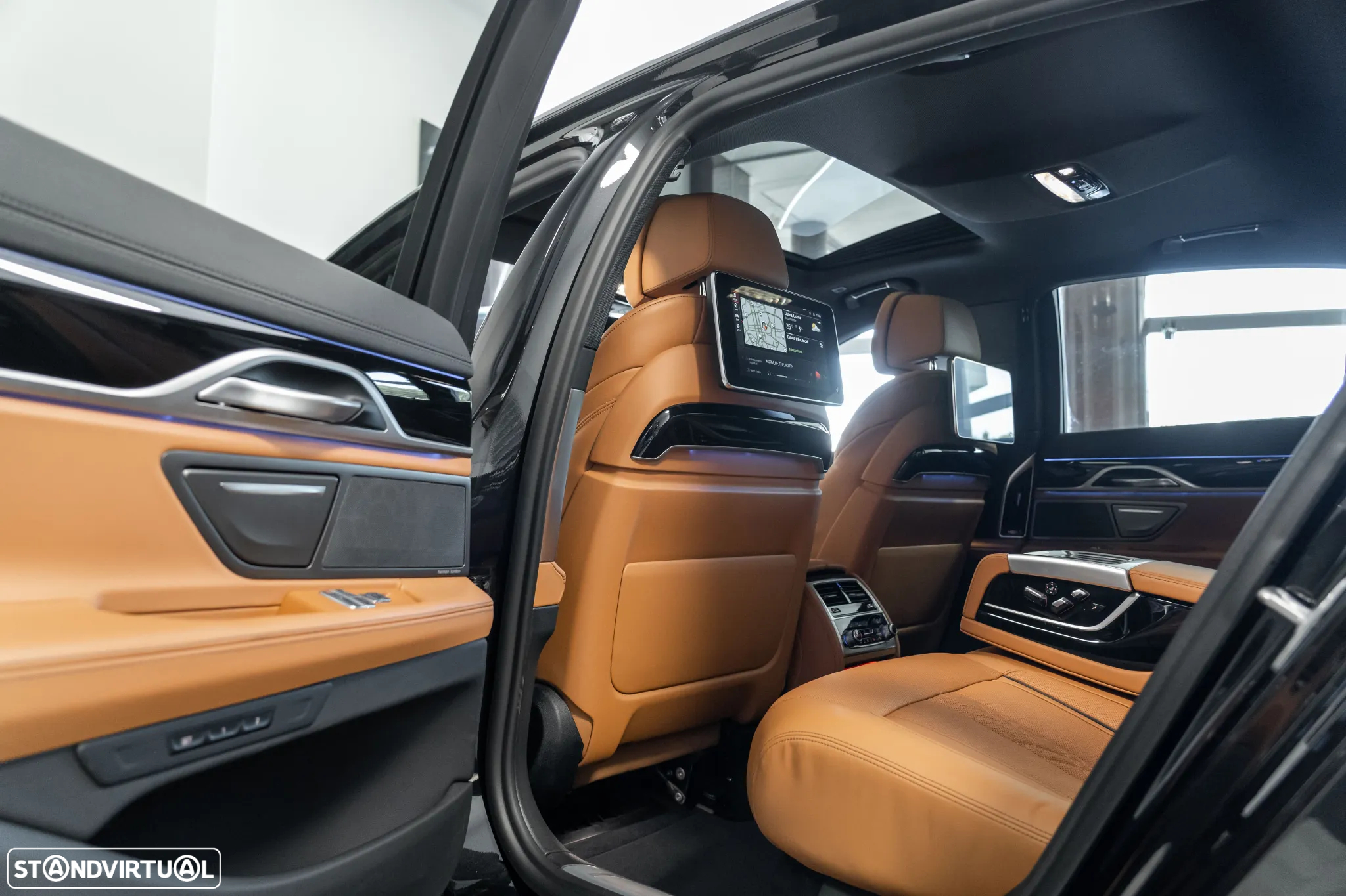 BMW 750 d xDrive Pack M Auto - 12