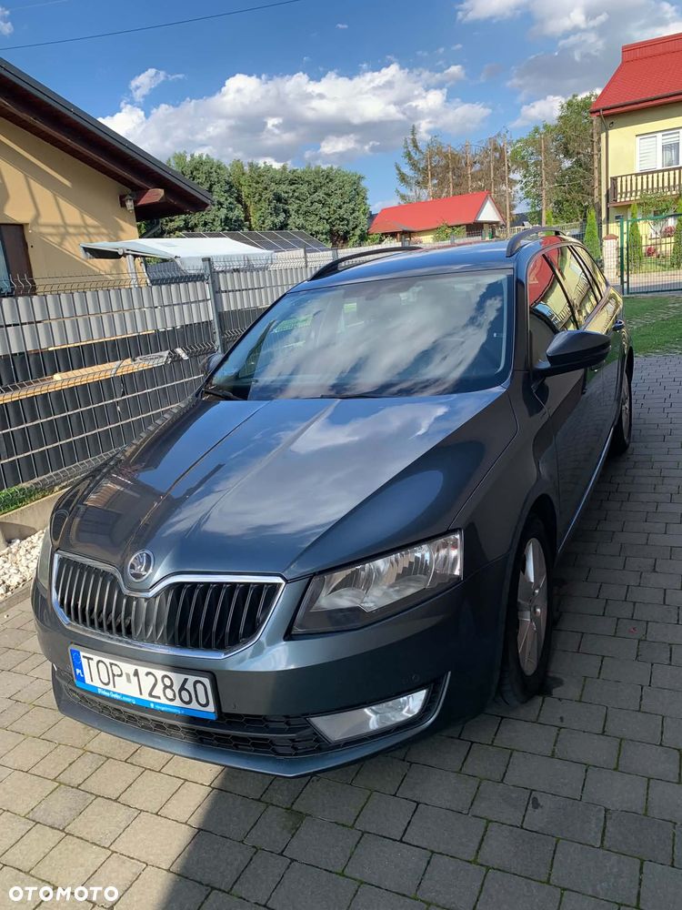 Skoda Octavia 2.0 TDI Ambition DSG - 1