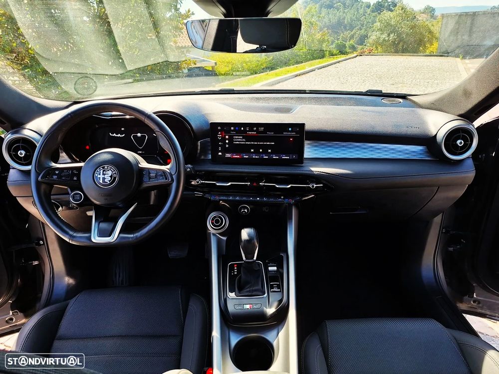 Alfa Romeo Tonale 1.3 Plug-In Hybrid Ti e-AWD - 8