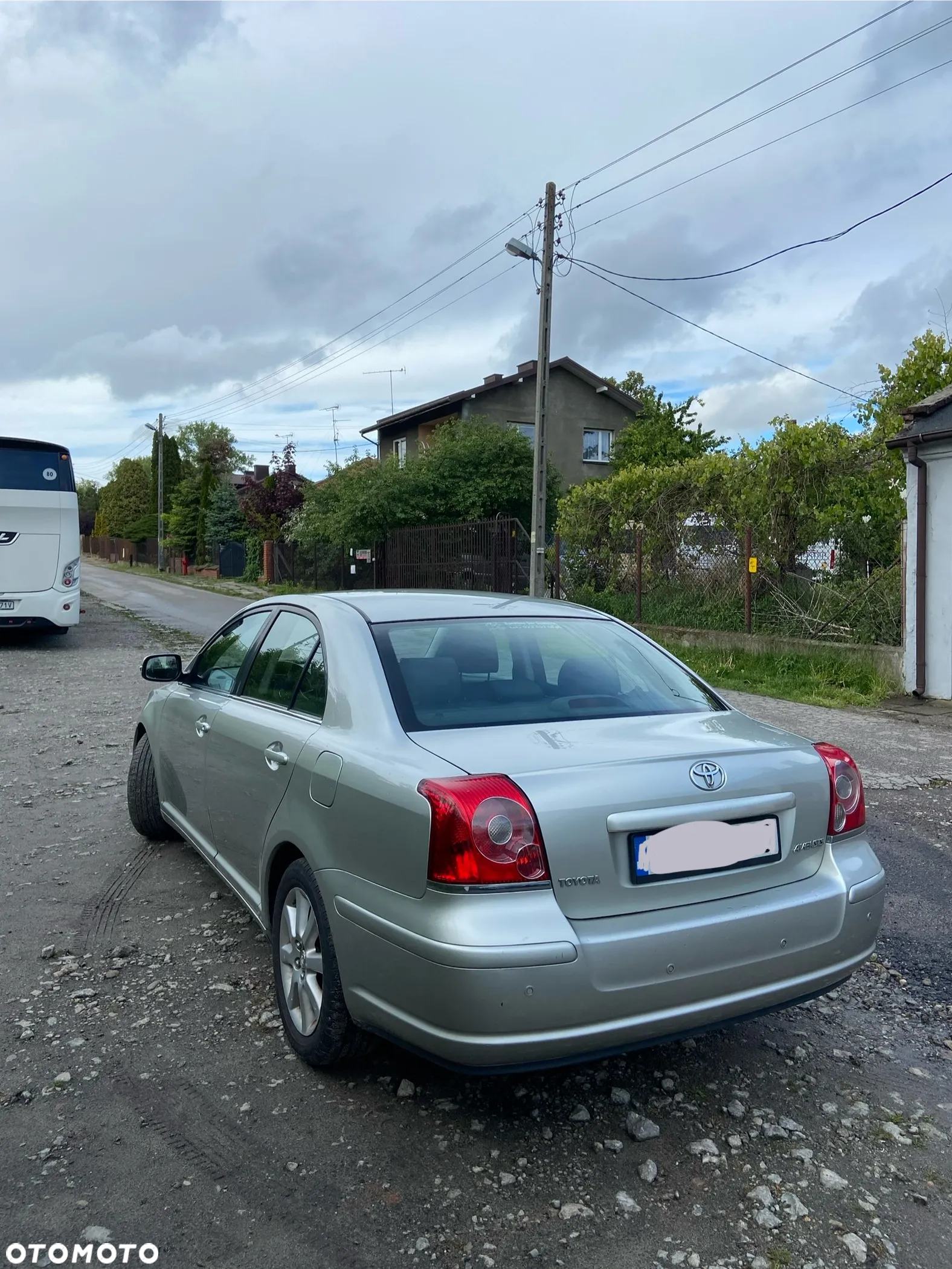 Toyota Avensis - 4