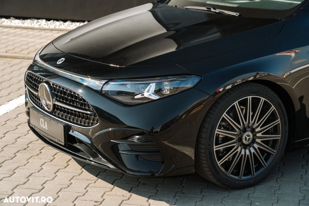 Mercedes-Benz CLA 200 - 30