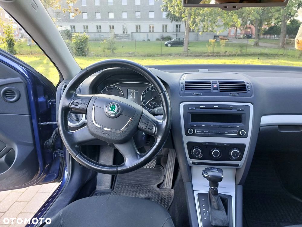 Skoda Octavia 1.6 Ambiente Tiptr - 7