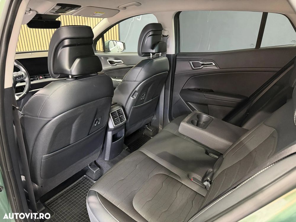 Kia Sportage 1.6 T-GDI 7DCT HP 4x2 MHEV Style - 23