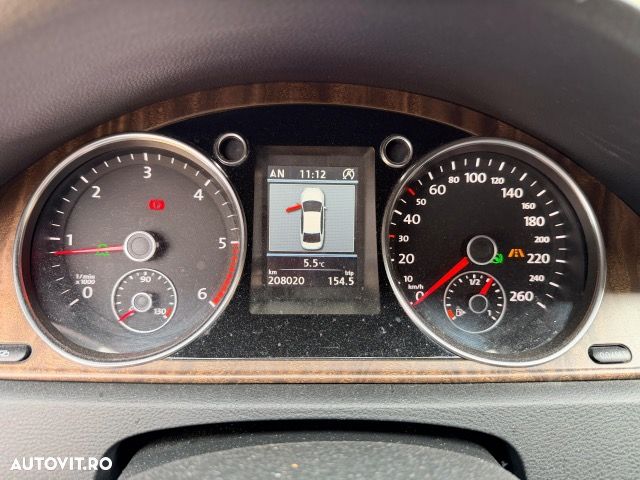 Volkswagen Passat 2.0 TDI DSG BlueMotion Technology Exclusive - 10