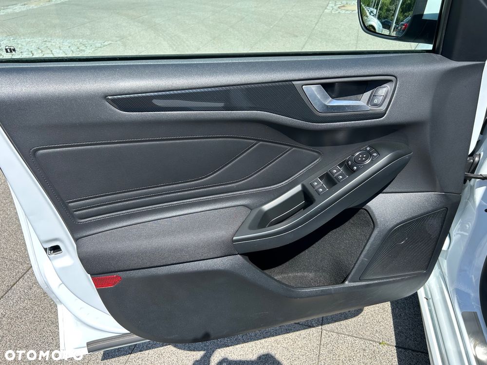 Ford Focus 1.5 EcoBoost ST-Line ASS - 28