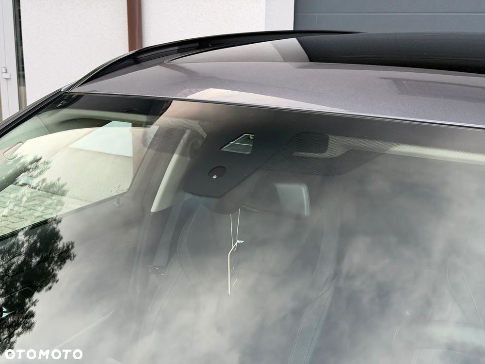 BMW Seria 3 330e xDrive Sport Line - 31