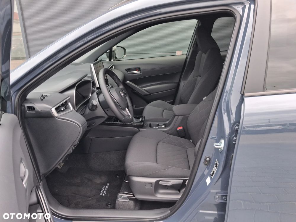 Toyota Corolla Cross - 15