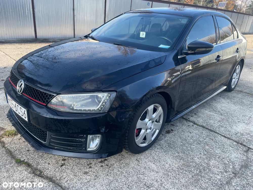 Volkswagen Jetta 2.0 Turbo FSI DSG Sportline - 3