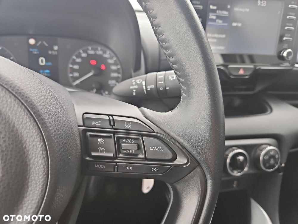 Toyota Yaris - 22