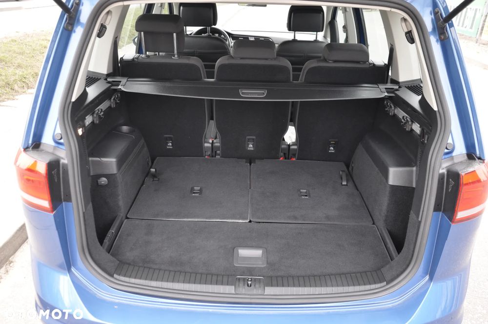 Volkswagen Touran 2.0 TDI SCR (BlueMotion Technology) Comfortline - 34