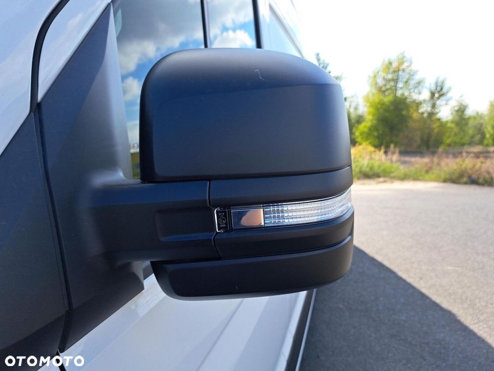 Volkswagen Crafter - 10