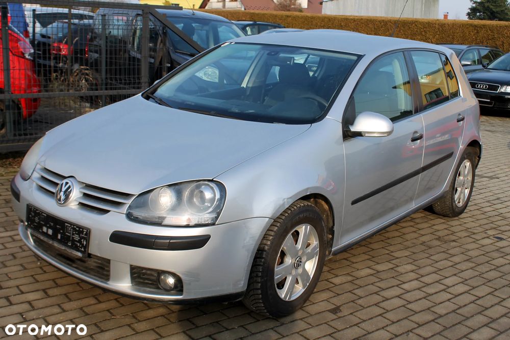 Volkswagen Golf - 4