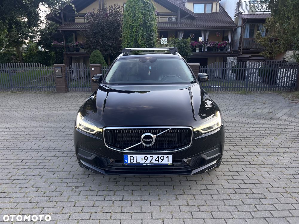 Volvo XC 60 T5 AWD Momentum - 2