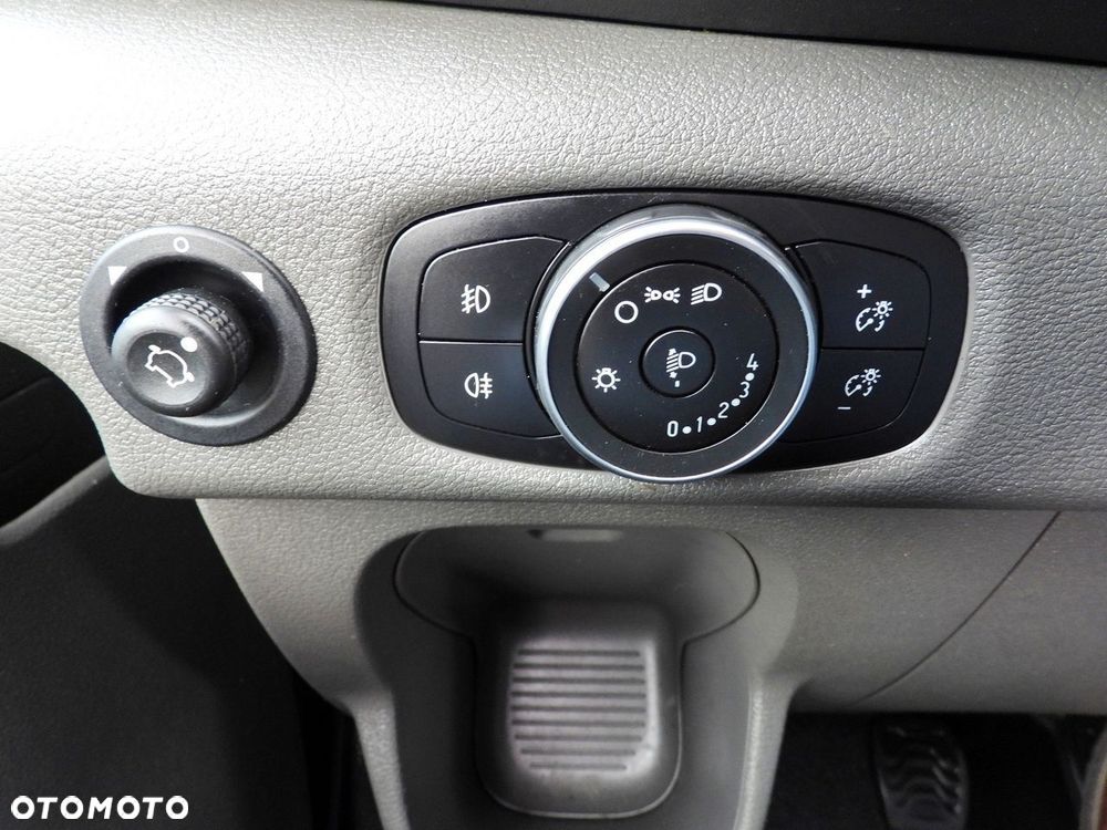 Ford TRANSIT SKRZYNIA PLANDEKA PODWÓJNA KABINA DOKA 7 MIEJSC TEMPOMAT LEDY KLIMATYZACJA  130KM - 23