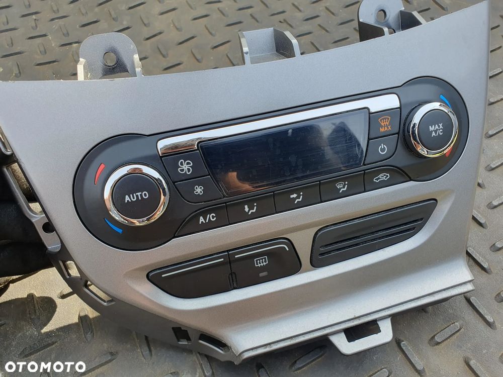 FORD FOCUS III MK3 PANEL STEROWANIA NAWIEWU KLIMATYZACJI BM5T-18C612-CL - 2