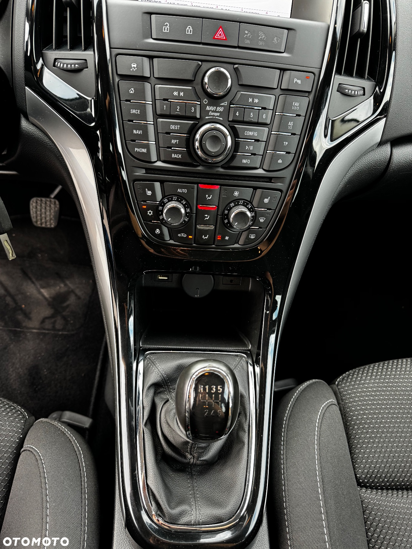 Opel Astra IV 1.4 T Sport - 14