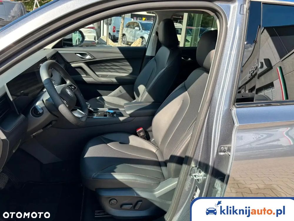 MG HS 1.5T HEV+ Exclusive - 11