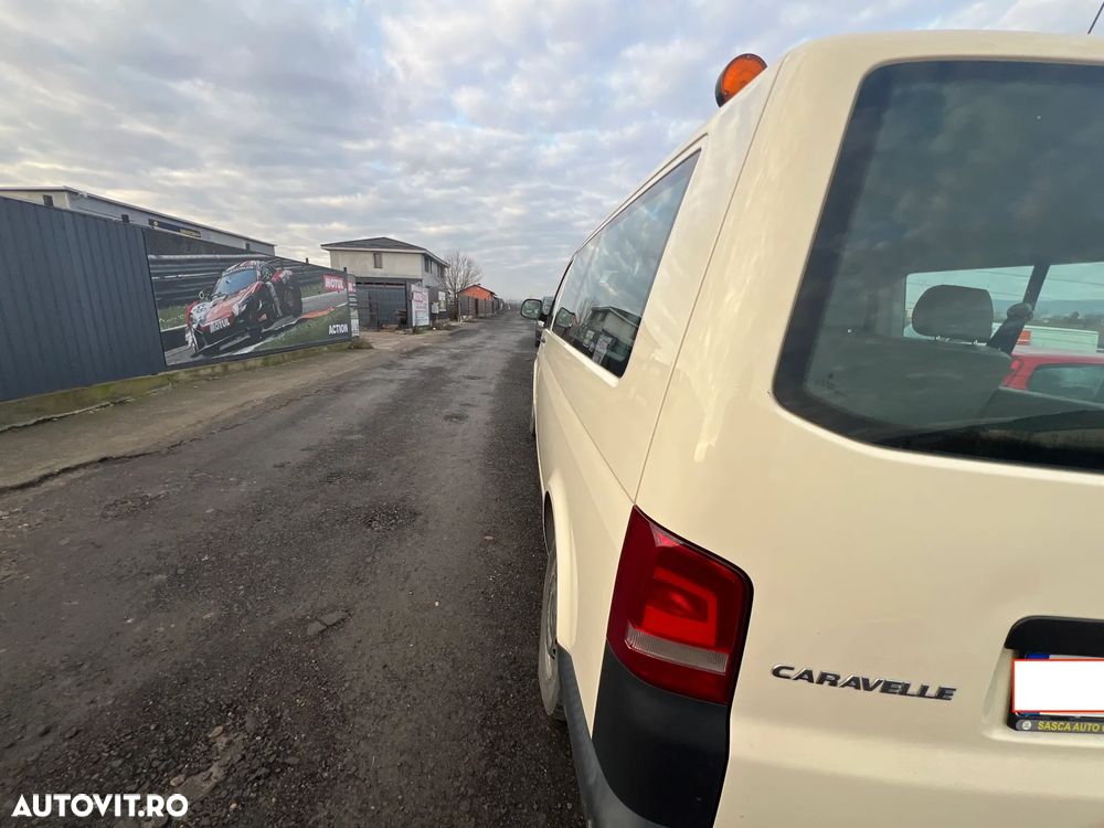 Volkswagen Caravelle - 11