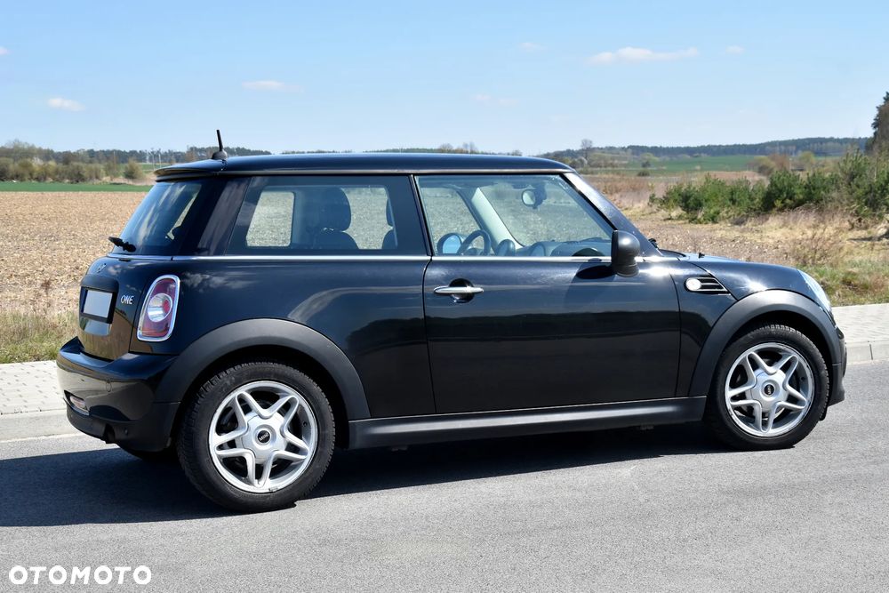 MINI ONE Standard - 7