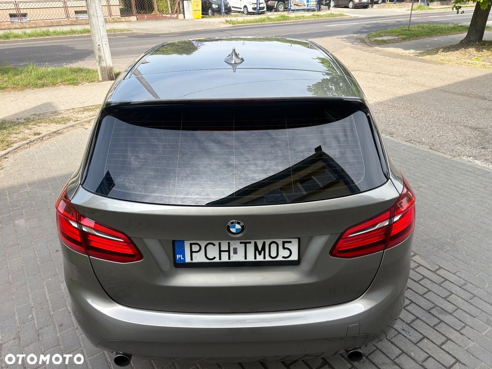 BMW Seria 2 220i Sport - 9