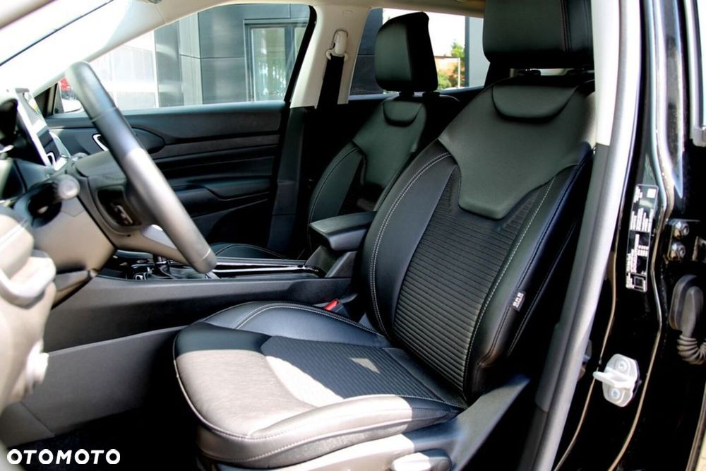 Jeep Compass - 26