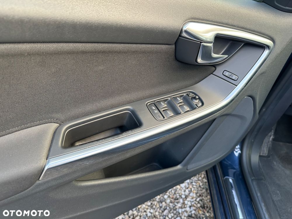 Volvo V60 DRIVe Kinetic - 19