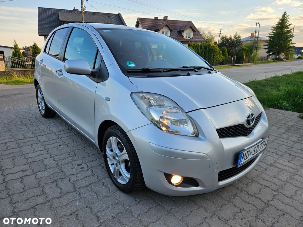 Toyota Yaris 1.33 Prestige - 3