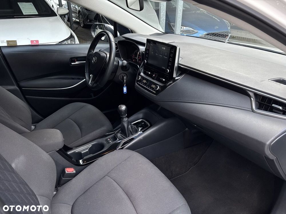 Toyota Corolla - 20