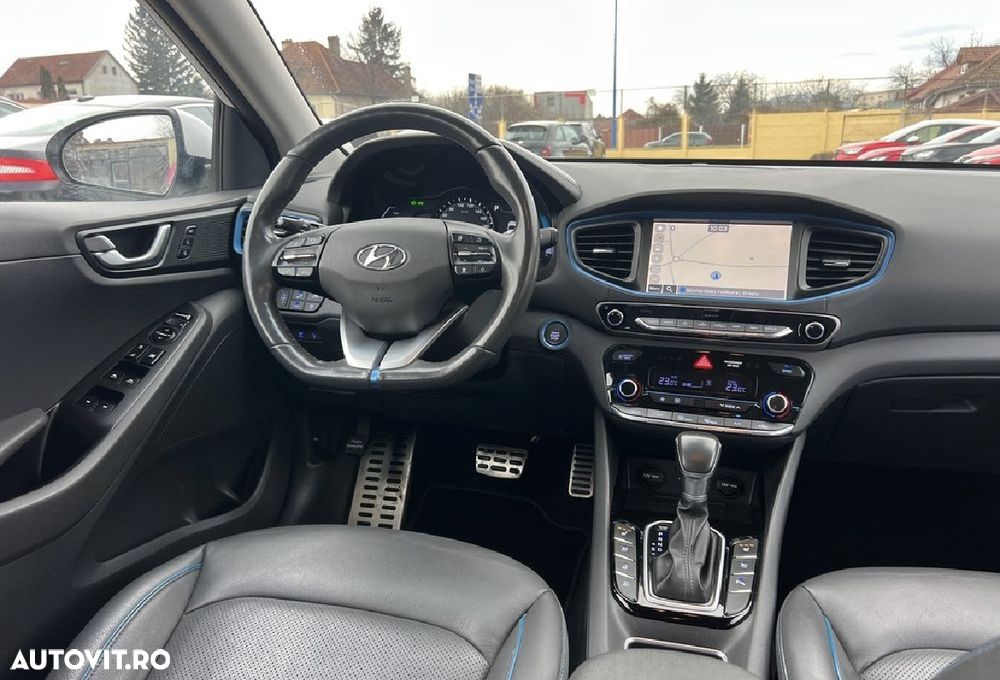 Hyundai IONIQ 1.6 GDI Premium - 22