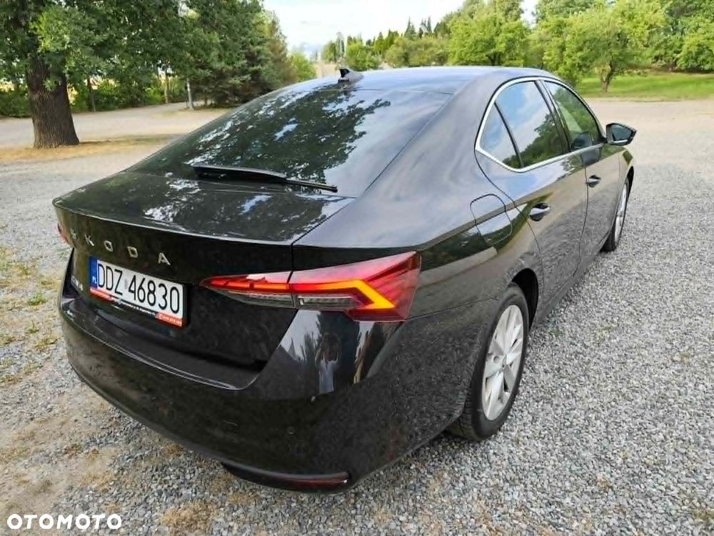 Skoda Octavia 2.0 TDI Sportline Tech DSG - 11