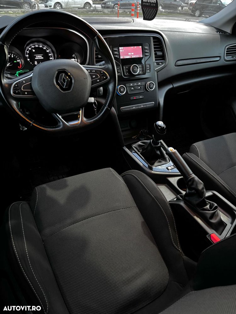 Renault Megane 1.5 dCi Dynamique - 7