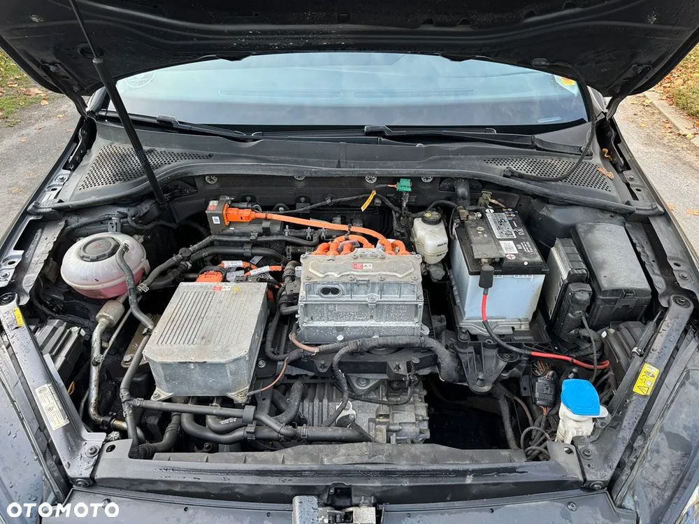 Volkswagen Golf - 23