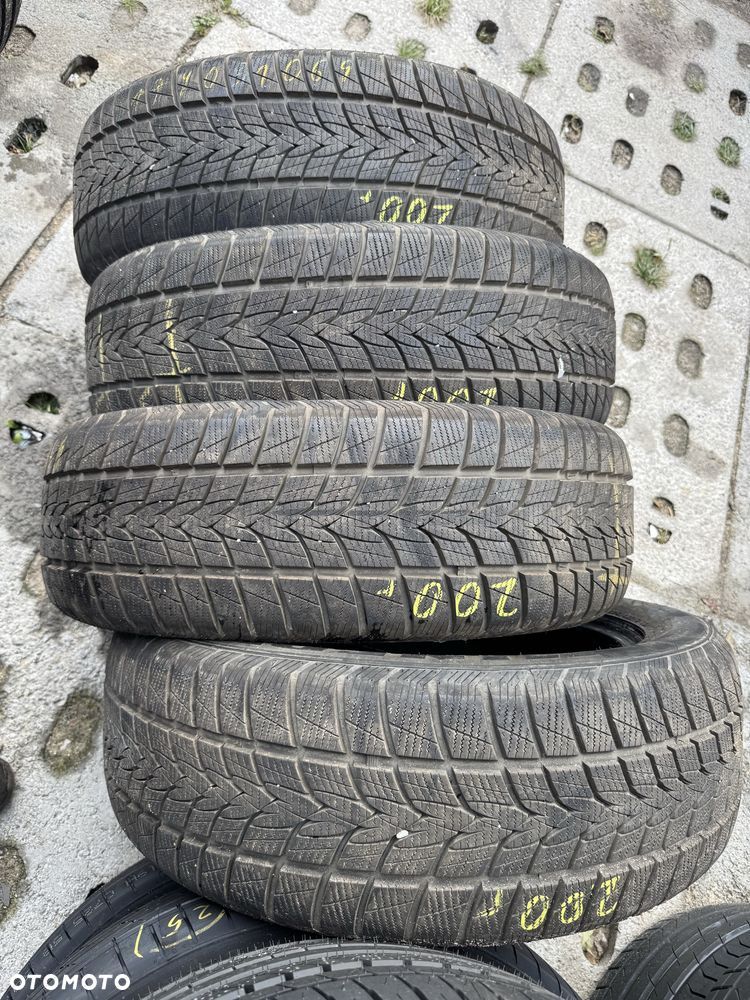 Opony zimowe 225/55/19 Minerva 4 sztuki 2025r